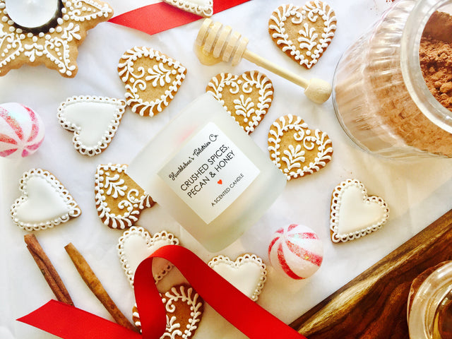 CRUSHED SPICES, PECAN & HONEY CANDLE
